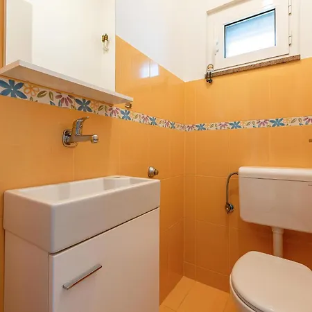 Lägenhet Two-bedroom In Zadar