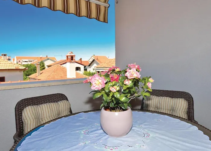Two-bedroom In Lägenhet Zadar