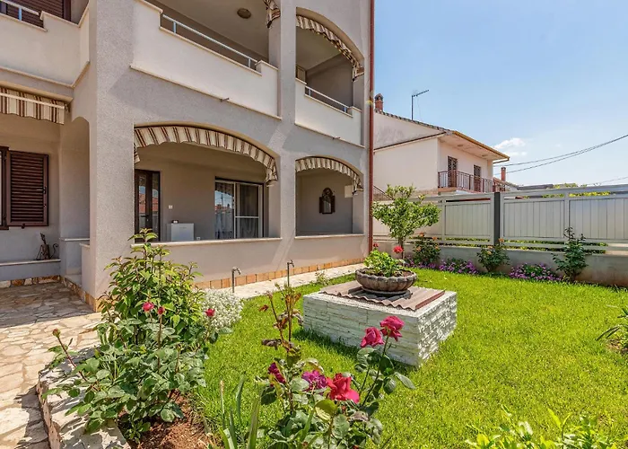 Lägenhet Two-bedroom In Zadar